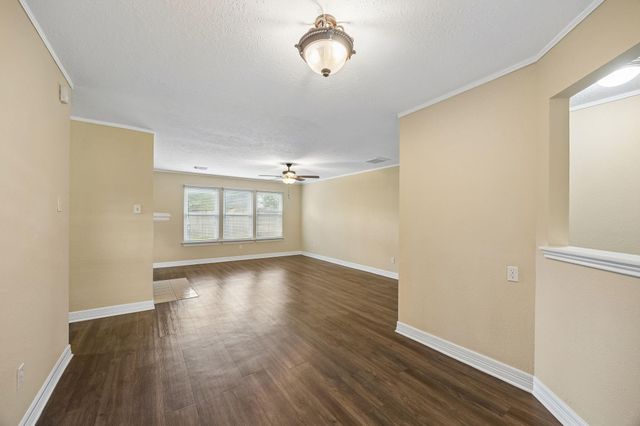 10819 E Linwood Drive, La Porte, TX 77571