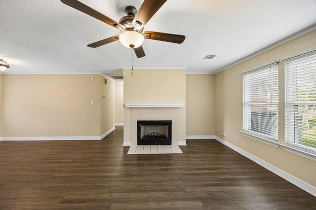 10819 E Linwood Drive, La Porte, TX 77571