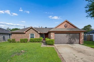 10819 E Linwood Drive, La Porte, TX 77571