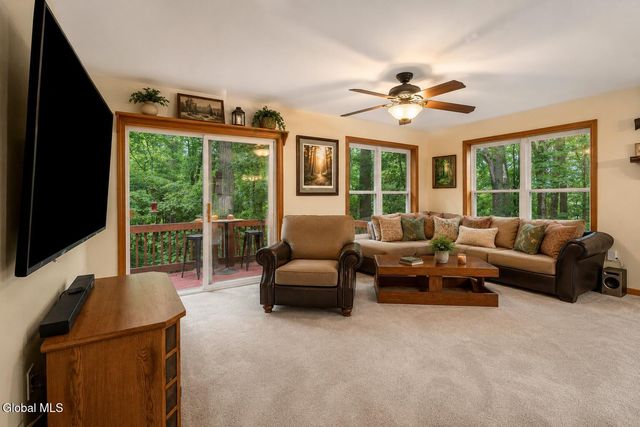 286 Severine Lane, Fultonville, NY 12072