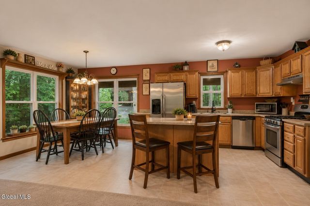 286 Severine Lane, Fultonville, NY 12072