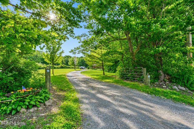 286 Severine Lane, Fultonville, NY 12072
