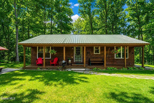 286 Severine Lane, Fultonville, NY 12072