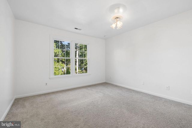 10004 SANDWEDGE CT, Fredericksburg, VA 22408