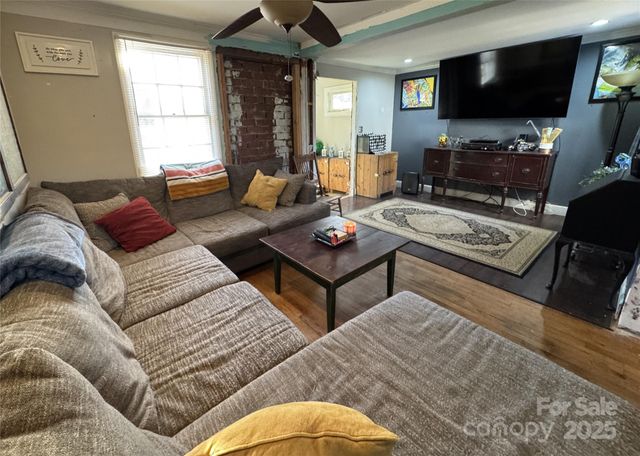 21233 Cornelius Street, Cornelius, NC 28031