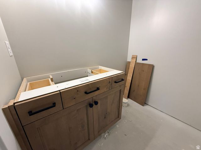 2452 W 3000 N, Farr West, UT 84404