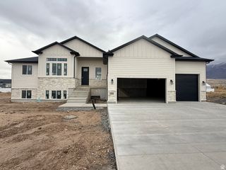 2452 W 3000 N, Farr West, UT 84404