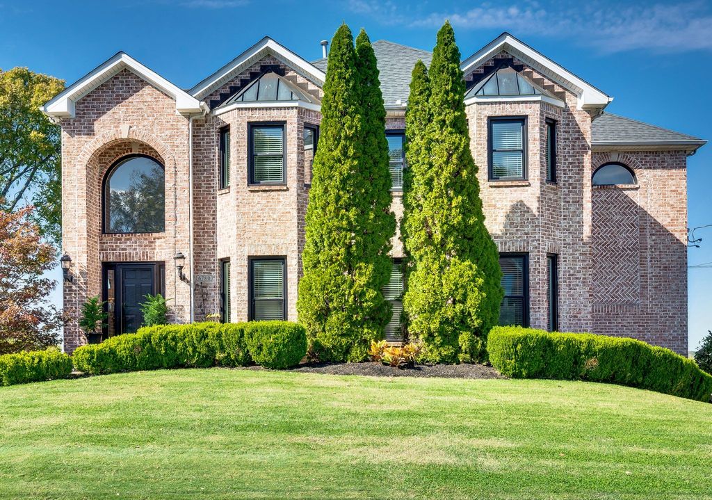 6780 Autumnwood Dr, Nashville, TN 37221