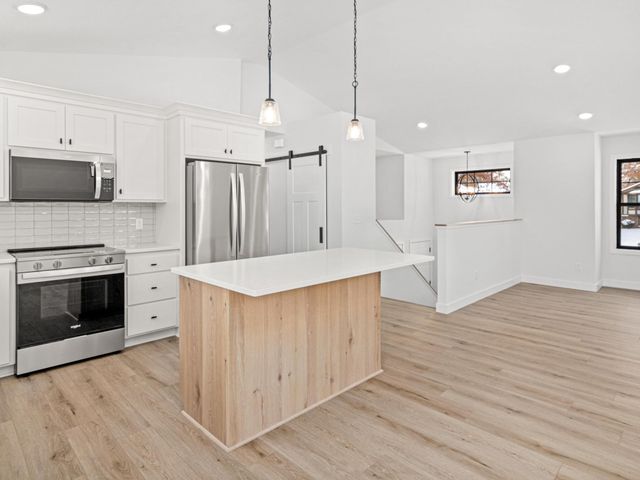 10717 Lincoln Street NE, Blaine, MN 55434