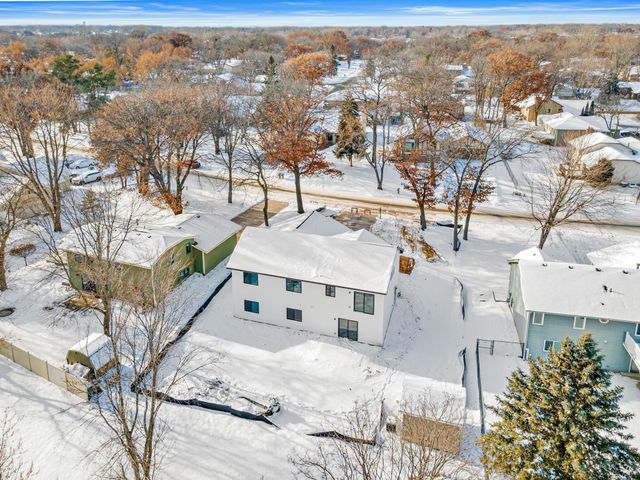 10717 Lincoln Street NE, Blaine, MN 55434