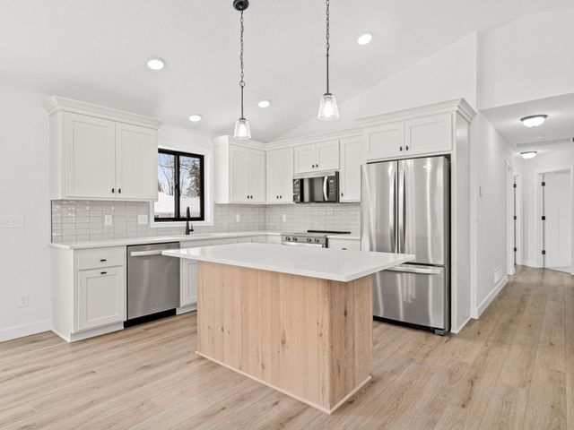 10717 Lincoln Street NE, Blaine, MN 55434