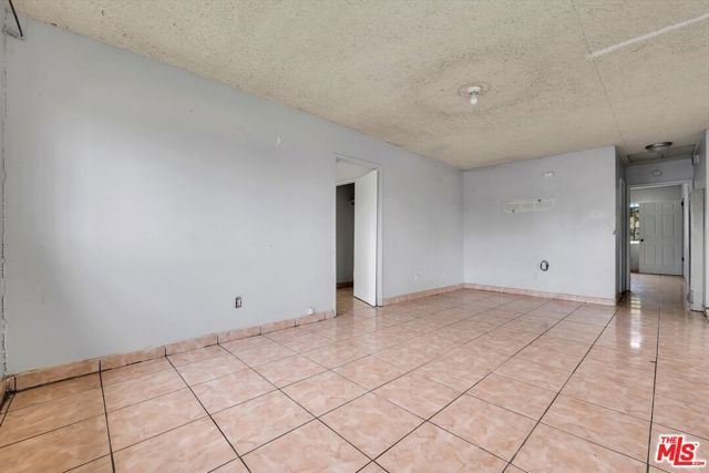 1200 W 94th Street, Los Angeles, CA 90044