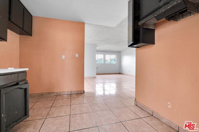 1200 W 94th Street, Los Angeles, CA 90044