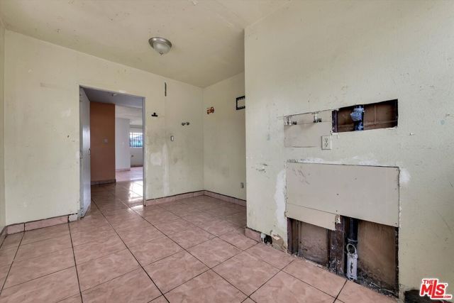 1200 W 94th Street, Los Angeles, CA 90044