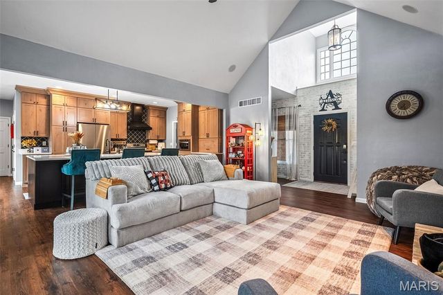 5755 Briars Landing, Millstadt, IL 62260