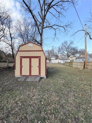 714 Prospect Street, Leavenworth, KS 66048