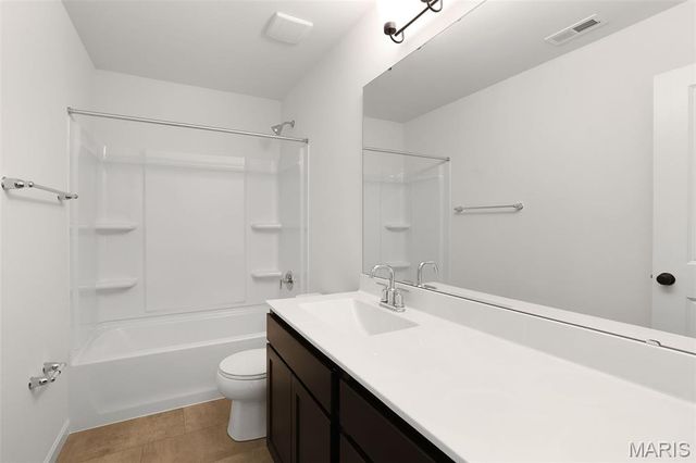 4932 Nadine Lane, St Louis, MO 63129