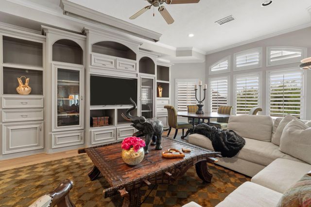 9 Waters Lake Boulevard, Missouri City, TX 77459