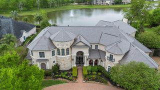 9 Waters Lake Boulevard, Missouri City, TX 77459
