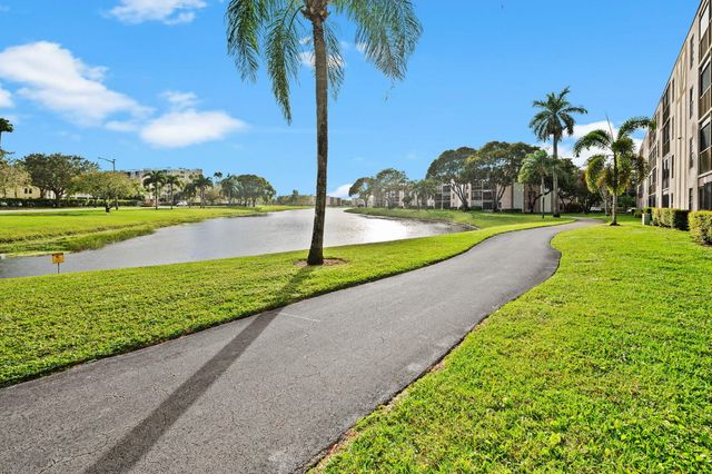 7280 Amberly Lane 103, Delray Beach, FL 33446