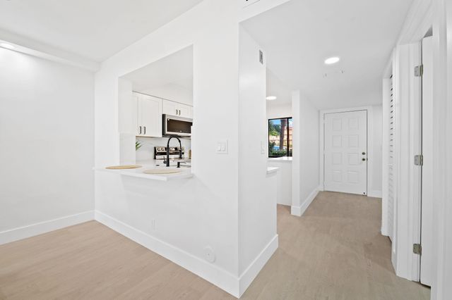 7280 Amberly Lane 103, Delray Beach, FL 33446