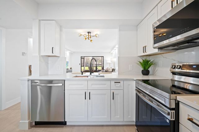 7280 Amberly Lane 103, Delray Beach, FL 33446