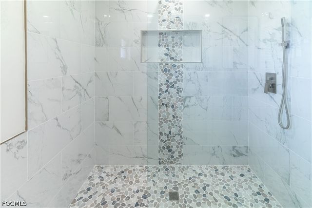 3405 SE 16th PL, Cape Coral, FL 33904