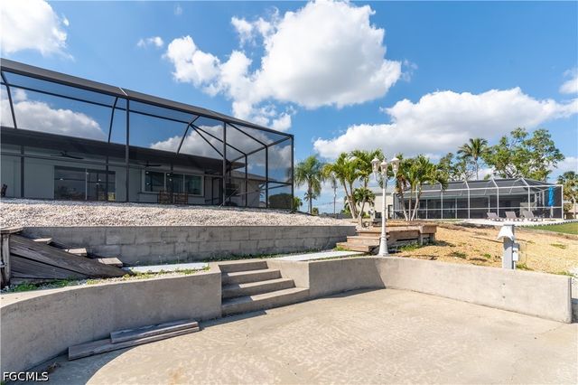 3405 SE 16th PL, Cape Coral, FL 33904
