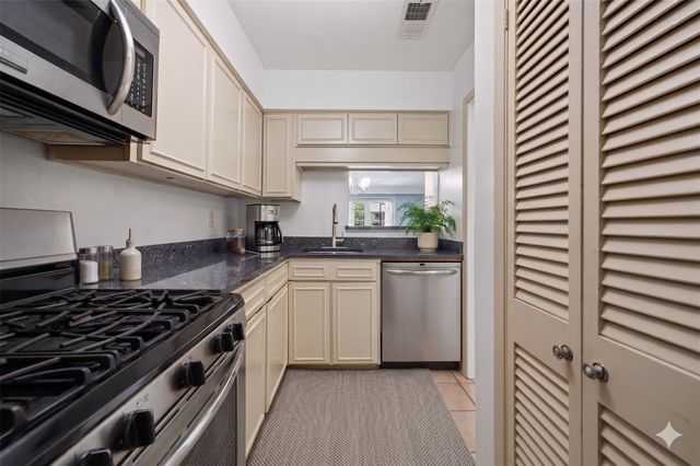 7920 Rockwood LN 209, Austin, TX 78757