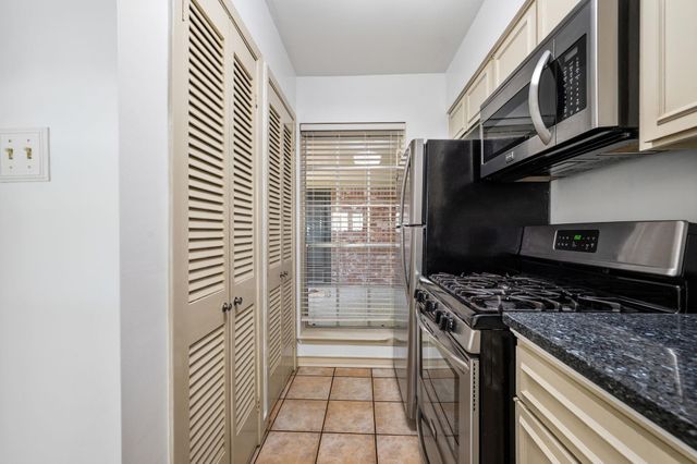7920 Rockwood LN 209, Austin, TX 78757