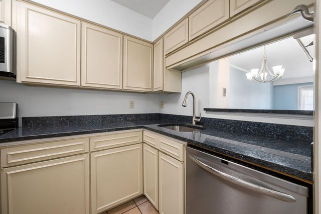 7920 Rockwood LN 209, Austin, TX 78757