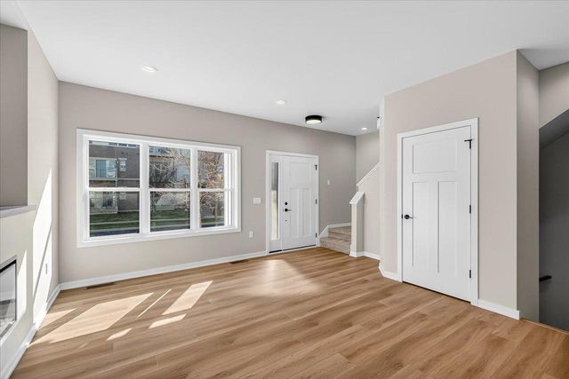 2809 Crinkle Root Drive, Fitchburg, WI 53711