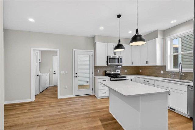 2809 Crinkle Root Drive, Fitchburg, WI 53711