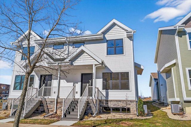 2809 Crinkle Root Drive, Fitchburg, WI 53711