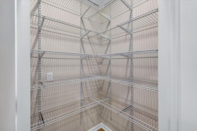 2809 Crinkle Root Drive, Fitchburg, WI 53711