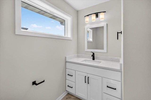 2809 Crinkle Root Drive, Fitchburg, WI 53711