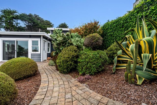 326 Channing Way, Pacifica, CA 94044