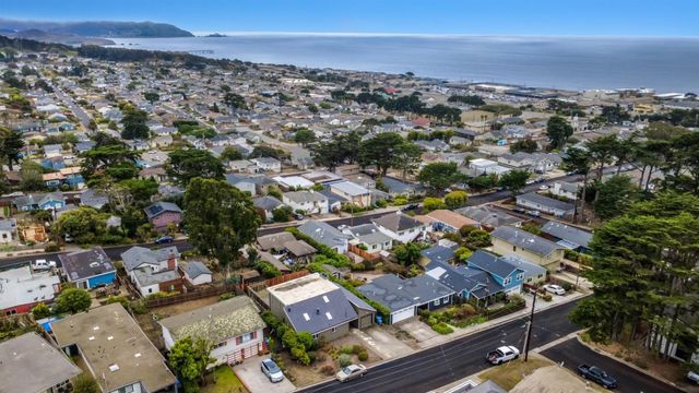 326 Channing Way, Pacifica, CA 94044