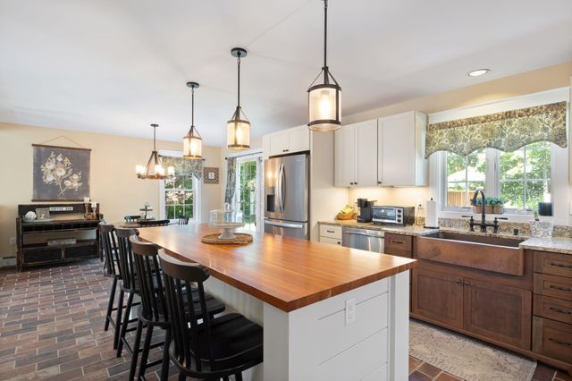 10 Partridge Drive, Middleton, NH 03887