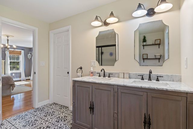 10 Partridge Drive, Middleton, NH 03887