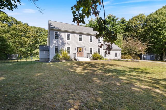 10 Partridge Drive, Middleton, NH 03887