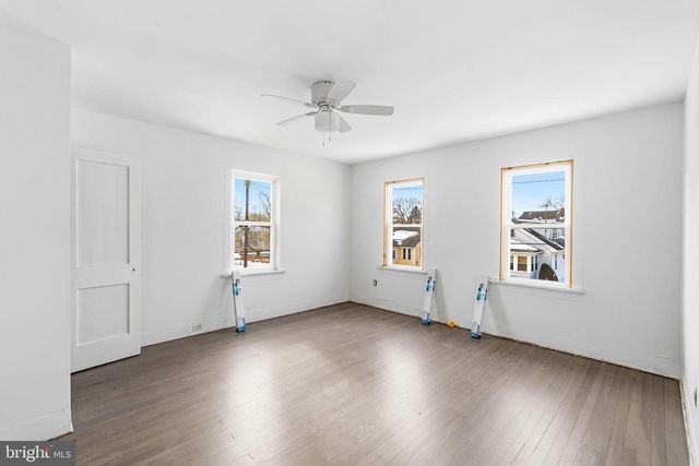 324 ALLEN AVE, Salem, NJ 08079