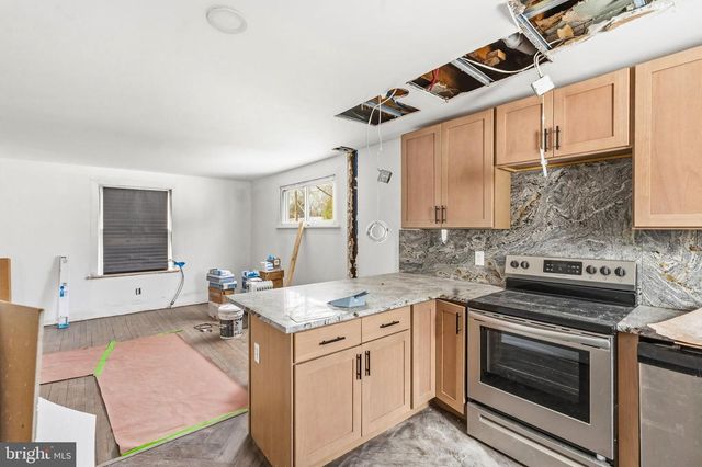 324 ALLEN AVE, Salem, NJ 08079