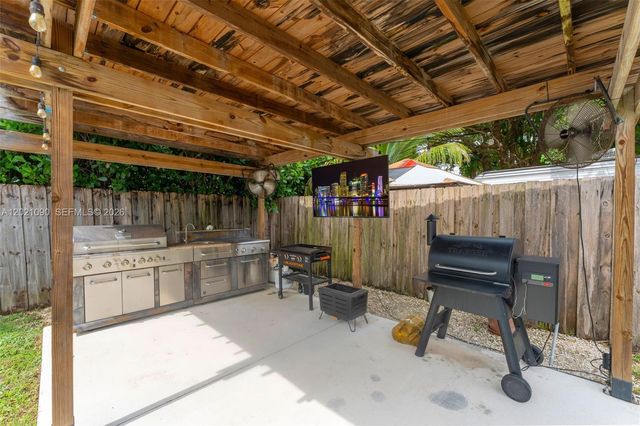 16325 SW 276th Ter, Homestead, FL 33031