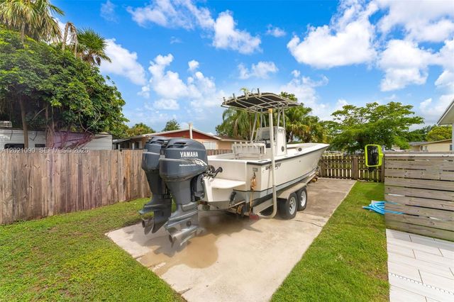 16325 SW 276th Ter, Homestead, FL 33031