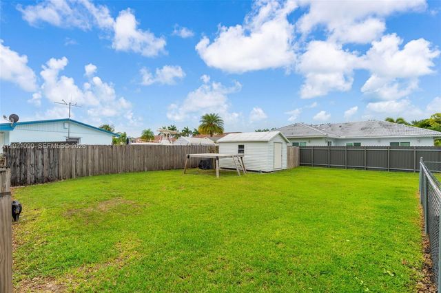16325 SW 276th Ter, Homestead, FL 33031