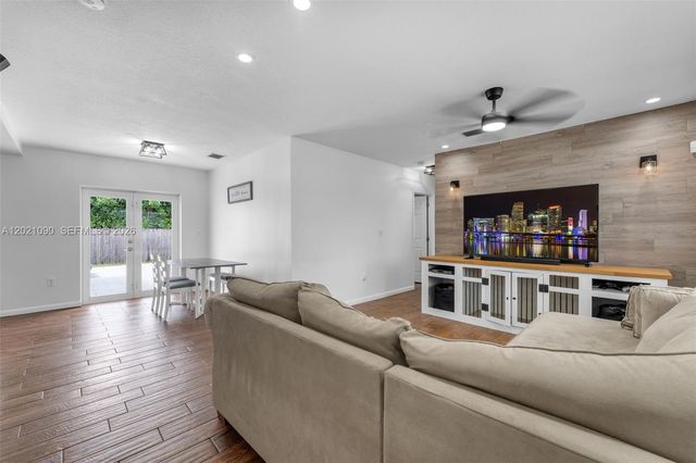 16325 SW 276th Ter, Homestead, FL 33031