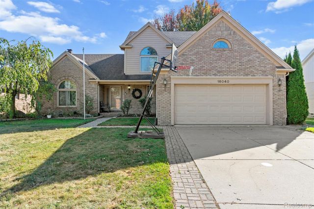 16040 Violet Drive, Macomb Township, MI 48042