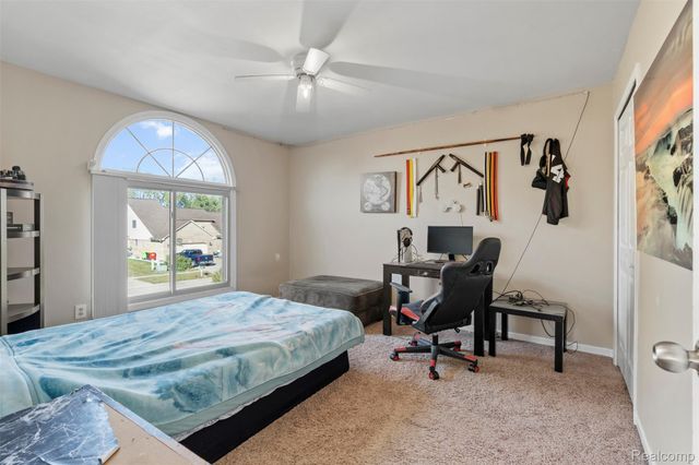 16040 Violet Drive, Macomb Township, MI 48042