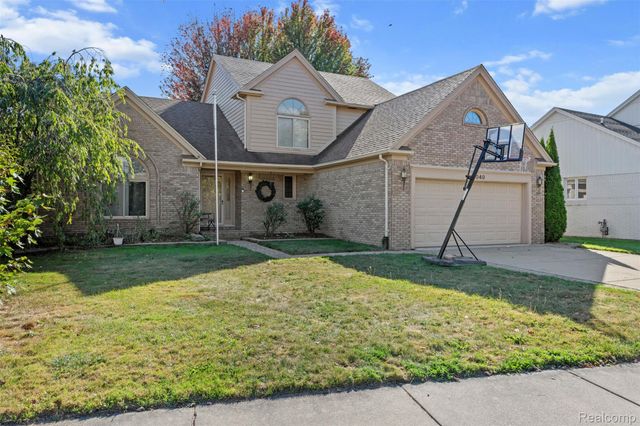16040 Violet Drive, Macomb Township, MI 48042